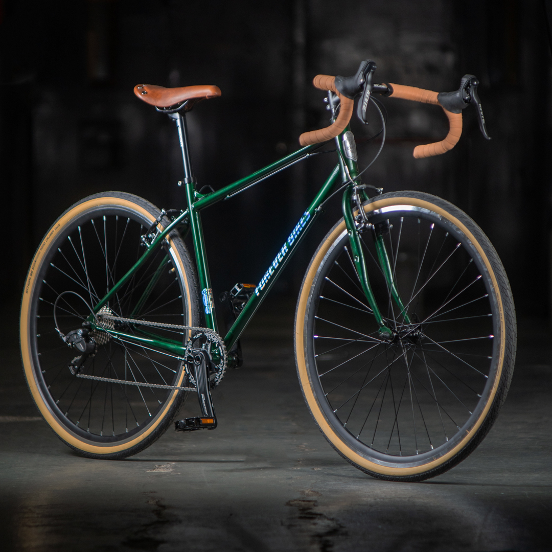 Traveller S Verde metalizado 9 velocidades Shimano Forever Bikes